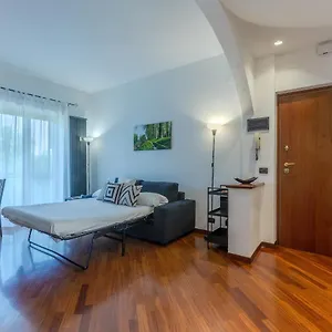  Appartamento Prospettiva Corso Giovecca With Parking